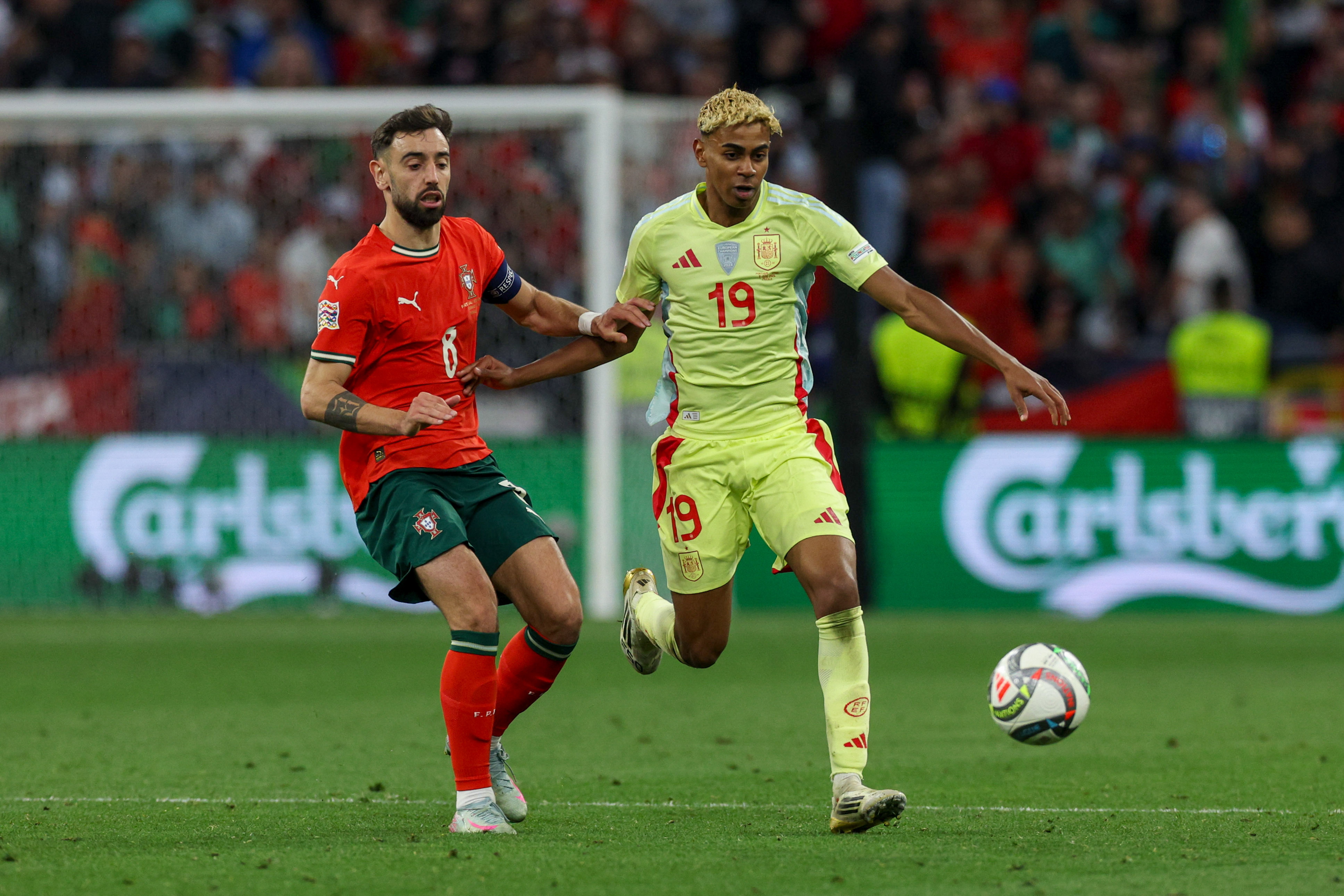 九游娱乐网站-葡萄牙队面对荷兰队挑战，争夺晋级资格