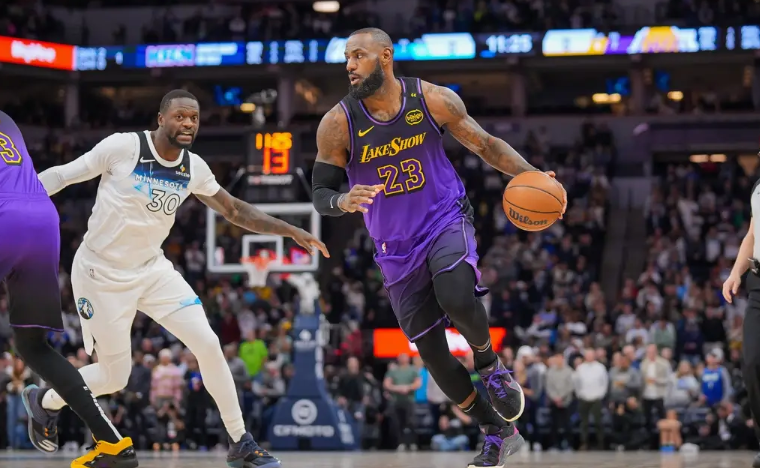 详细阅读:九游体育平台-湖人主场遭遇惨败,詹姆斯状态低迷 九游体育平台-湖人主场遭遇惨败,詹姆斯状态低迷