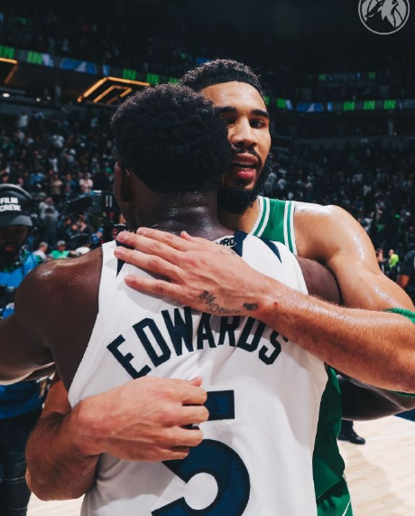 详细阅读:九游体育平台-凯尔特人险胜灰熊,塔特姆全场得分30分 九游体育平台-凯尔特人险胜灰熊,塔特姆全场得分30分